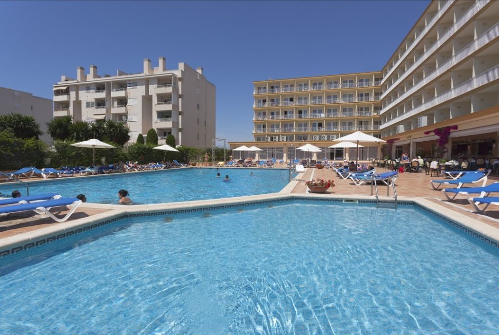 Alua Leo Hotell 4*